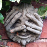 STONE GARDEN PEEPING GREEN MAN FACE GREMLIN WALL PLAQUE