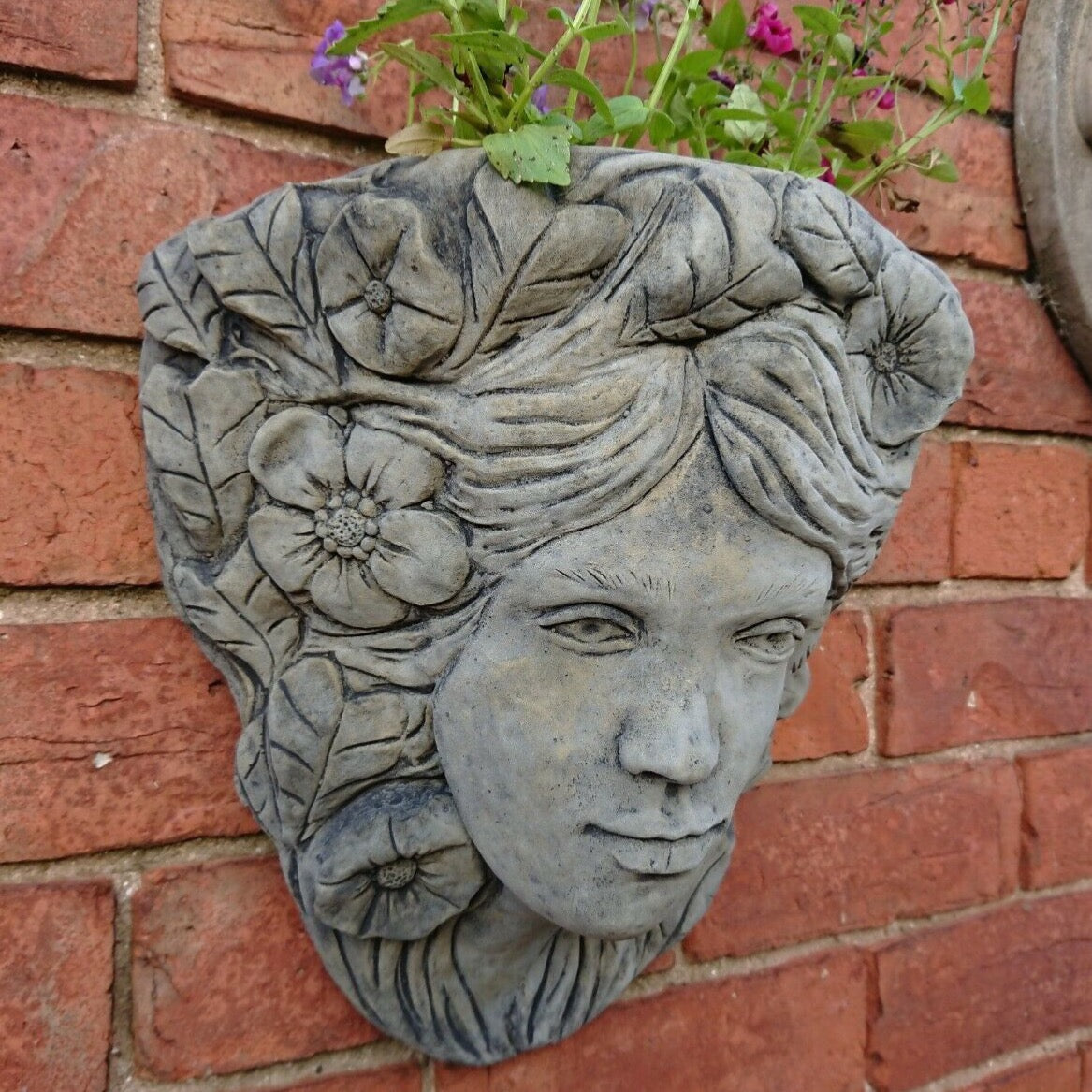STONE GARDEN LARGE LADY FACE WALL PLANTER – Ferney Heyes Garden