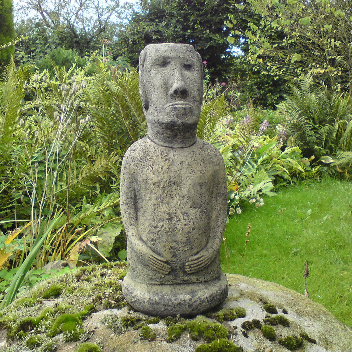 Statue Moai Head Easter Island - Déco du Jardin à Reims