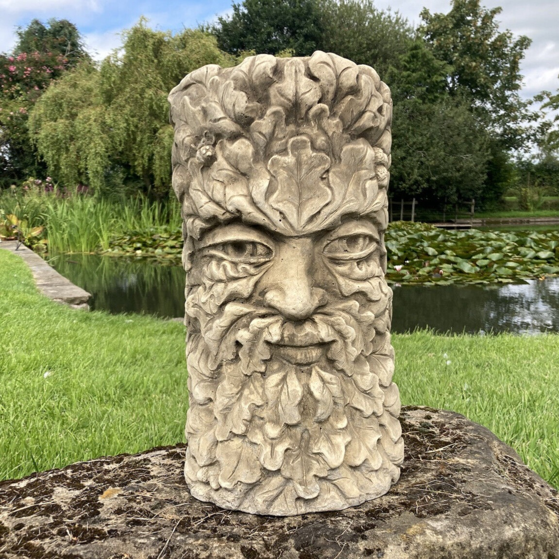 green man planter pot STONE GARDEN LARGE OAK LEAF GREEN MAN FACE HEAD PLANTER POT ORNAMENT –  Ferney Heyes Garden Products