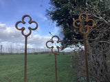 SET OF 3 TALL RUSTY 1.5 METRE METAL LUCKY CLOVER GOTHIC PLANT SUPPORTS GARDEN STAKES