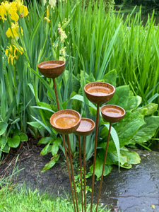 RUSTY METAL GARDEN RAIN CATCHER SPRAY PLANT STAKE ORNAMENT SUPPORT DECORATION