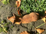 METAL RUSTY CAST IRON LYING PIGLET / PIG STATUE GARDEN ORNAMENT