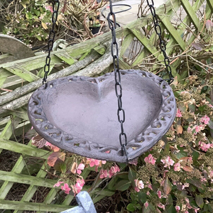 CAST IRON GARDEN HANGING METAL HEART BIRD FEEDER