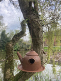 RUSTY METAL HANGING TEAPOT STYLE BIRD HOUSE / FEEDER GARDEN ORNAMENT