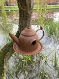 RUSTY METAL HANGING TEAPOT STYLE BIRD HOUSE / FEEDER GARDEN ORNAMENT