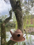 RUSTY METAL HANGING TEAPOT STYLE BIRD HOUSE / FEEDER GARDEN ORNAMENT