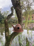 RUSTY METAL HANGING TEAPOT STYLE BIRD HOUSE / FEEDER GARDEN ORNAMENT