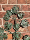 COLOURED GREEN METAL HANGING MONSTERA LEAF WALL ART PLAQUE HANGING DECOR