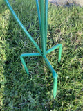 COLOURED METAL RED ROSE FLOWER CLUSTER STAKE GARDEN ORNAMENT