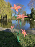 COLOURED METAL PINK LILY FLOWER CLUSTER STAKE GARDEN ORNAMENT