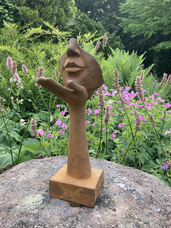METAL RUSTY CAST IRON FACE / HAND BUST MODERN ART STATUE GARDEN ORNAMENT