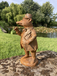 METAL RUSTY CAST IRON MR BADGER STATUE GARDEN ORNAMENT