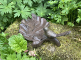 SMALL METAL CAST IRON BIRD ON ACORN LEAF BIRD BATH / FEEDER GARDEN ORNAMENT