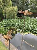 TALL RUSTY METAL TRIPLE BEE SPRAY GARDEN STAKE