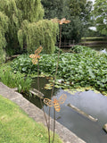 TALL RUSTY METAL TRIPLE BEE SPRAY GARDEN STAKE