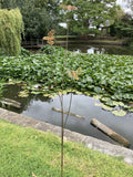 TALL RUSTY METAL TRIPLE BEE SPRAY GARDEN STAKE