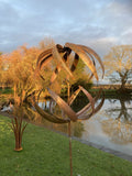 TALL METAL GARDEN RUSTY KINETIC WIND SCULPTURE SPINNER STAKE ORNAMENT