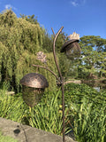 METAL ACORNS BIRD PEANUT / FAT SUET BALL FEEDER LEAF STAKE GARDEN ORNAMENT