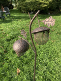 METAL ACORNS BIRD PEANUT / FAT SUET BALL FEEDER LEAF STAKE GARDEN ORNAMENT