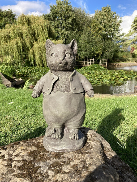RESIN TOM KITTEN CAT STATUE GARDEN ORNAMENT BEATRIX POTTER.
