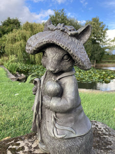 RESIN BENJAMIN BUNNY RABBIT STATUE GARDEN ORNAMENTS BEATRIX POTTER.