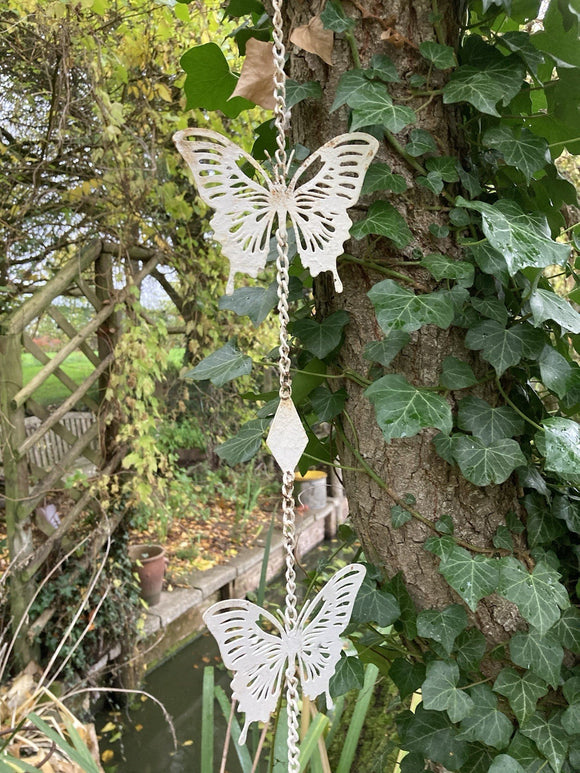 METAL HANGING BUTTERFLY CHAIN GARDEN ORNAMENT DECOR