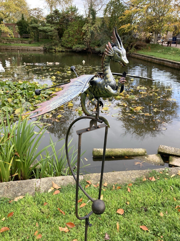 METAL ROCKING DRAGON STAKE GARDEN DECORATION