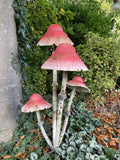LARGE RUSTIC RED METAL TOADSTOOL / MUSHROOM CLUSTER STAKE GARDEN ORNAMENT