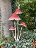 LARGE RUSTIC RED METAL TOADSTOOL / MUSHROOM CLUSTER STAKE GARDEN ORNAMENT
