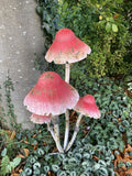 LARGE RUSTIC RED METAL TOADSTOOL / MUSHROOM CLUSTER STAKE GARDEN ORNAMENT