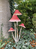 LARGE RUSTIC RED METAL TOADSTOOL / MUSHROOM CLUSTER STAKE GARDEN ORNAMENT