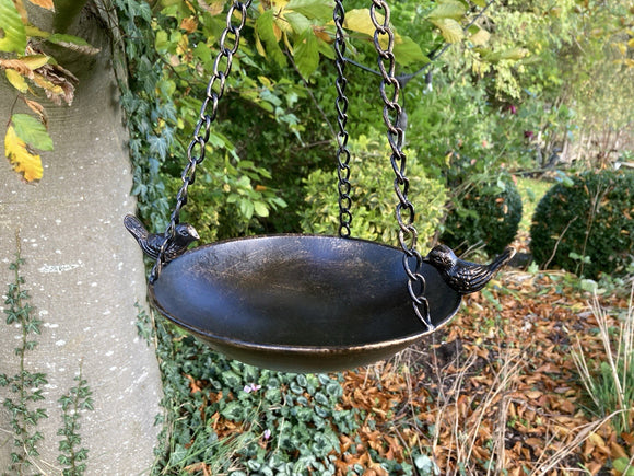 METAL HANGING BIRD BATH FEEDER  GARDEN ORNAMENT