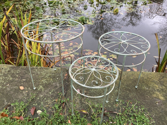 SET OF 3 LIGHT-WEIGHT GREEN METAL PLANT STANDS TABLES GARDEN / INDOOR