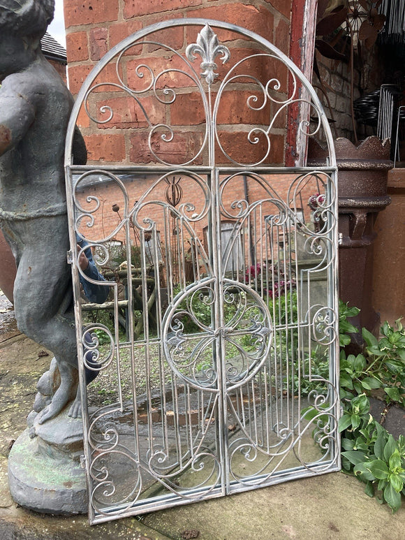 LARGE METAL HANGING GATE MIRROR GARDEN / INDOOR WALL DECOR ORNAMENT