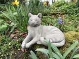 STONE GARDEN RECLINING CAT / LYING KITTEN ORNAMENT STATUE MEMORIAL FIGURE