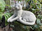 STONE GARDEN RECLINING CAT / LYING KITTEN ORNAMENT STATUE MEMORIAL FIGURE