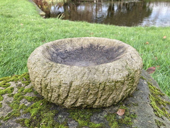 AGED RECONSTITUTED STONE GARDEN ROCKERY DISH / BIRD BATH TOP STATUE ORNAMENT