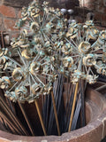 GOLD EFFECT METAL ALIUM FLOWER BALL HEAD STAKE GARDEN SUPPORT ORNAMENT