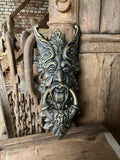 CAST IRON LARGE GOTHIC STYLE FACE PAN DOOR KNOCKER - METAL ORNAMENT