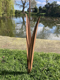 METAL GARDEN KINGFISHER ON REED / BULRUSH STAKE ORNAMENT