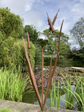 METAL GARDEN BULRUSH & MIRROR BALL / DRAGONFLY PLANT STAKE POND ORNAMENT