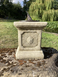 SMALL CAST IRON BROWN SUNDIAL ON STONE GARDEN SQUARE PLINTH SUNDIAL ORNAMENT