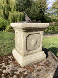 SMALL CAST IRON BROWN SUNDIAL ON STONE GARDEN SQUARE PLINTH SUNDIAL ORNAMENT