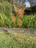 RUSTY METAL GARDEN FERN LEAF PLANT STAKE ORNAMENT SUPPORT DECORATION