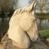 STONE GARDEN HORSE HEAD FINIAL