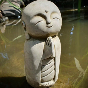 STONE GARDEN LOVELY ZEN MONK PRAYING BUDDHA