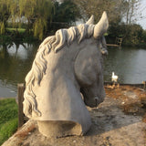 STONE GARDEN HORSE HEAD FINIAL