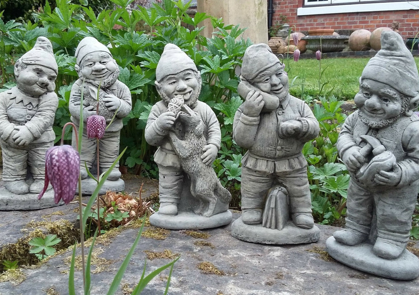 STONE GARDEN GNOMERY SET OF 5 GNOMES ELF PIXIE DOG RABBIT ORNAMENTS Ferney Heyes Garden Products
