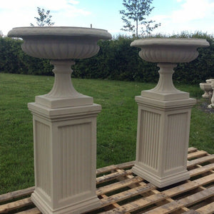 STONE GARDEN PAIR OF VICTORIAN URNS ON PLINTHS PLANTERS VASES ORNAMENT